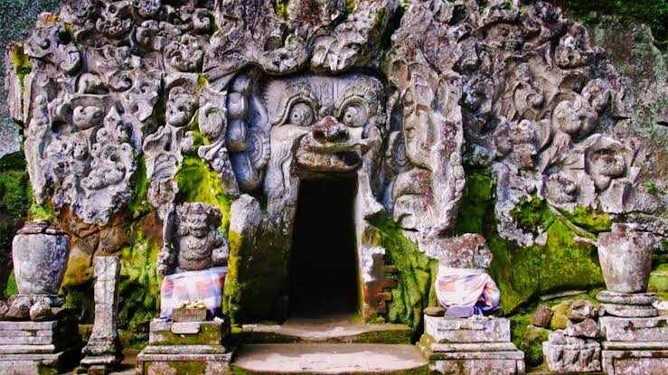 Lamgau Caves goa