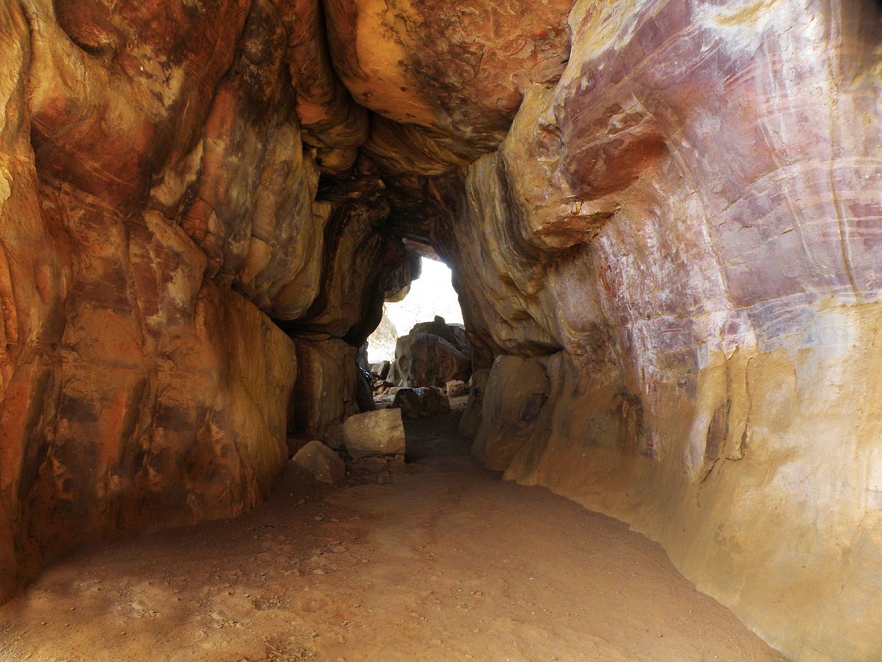 Bhimbetka Caves, Madhya Pradesh