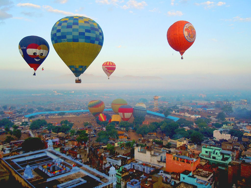 balloon ride in pushkar