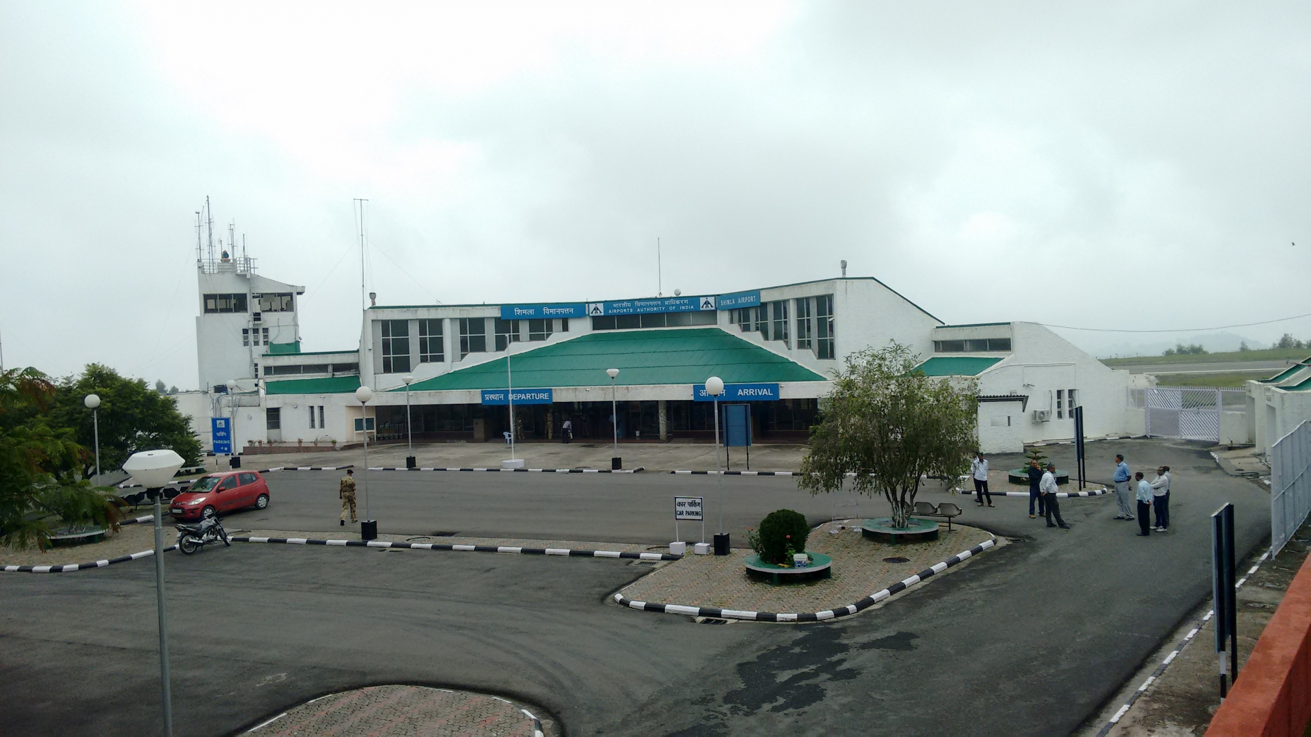 Shimla Airport, Shimla (SLV)