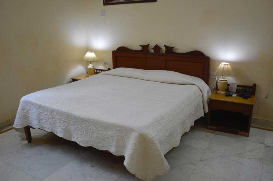 Hotel Heritage Inn