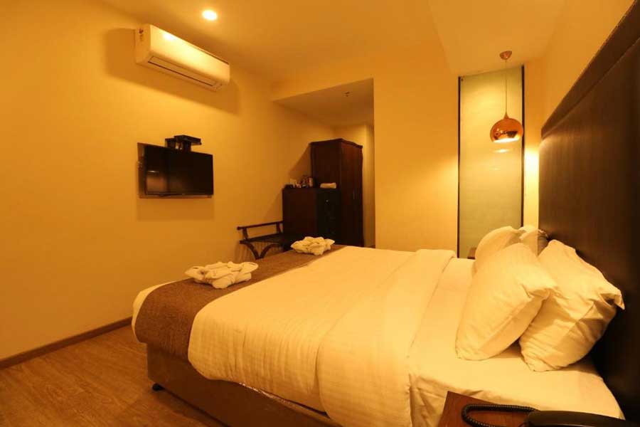 Victoria Hotel