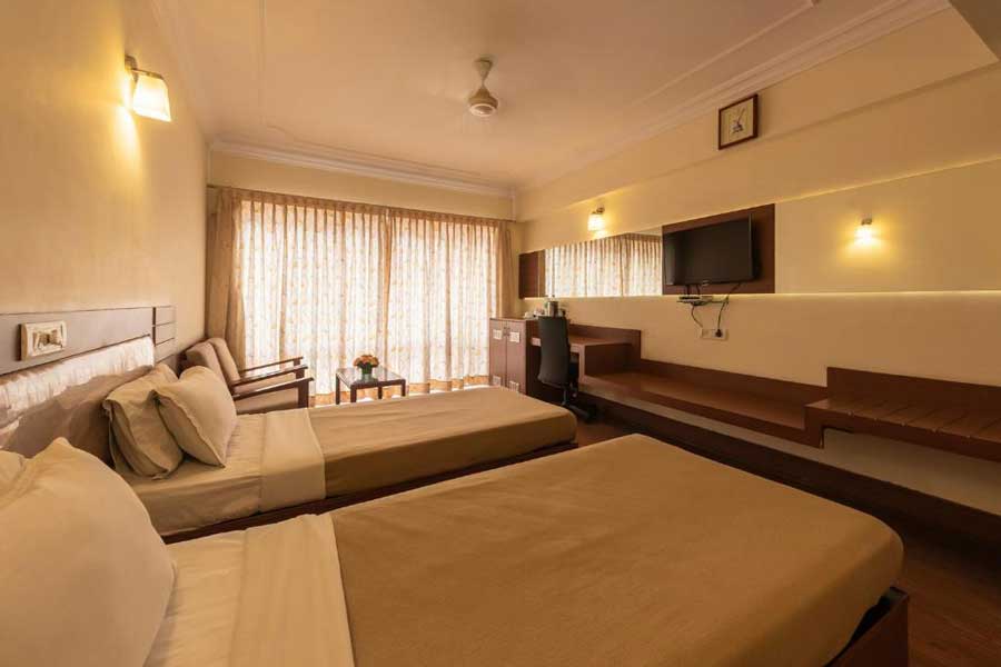 hotel ballal tourist mangalore