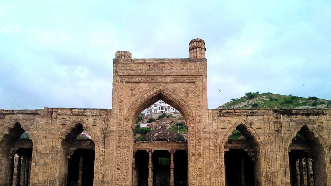 Adhai Din ka Jhonpra