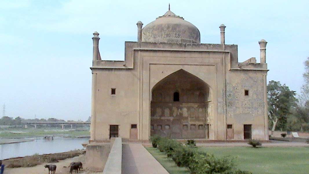 Chini ka Rauza